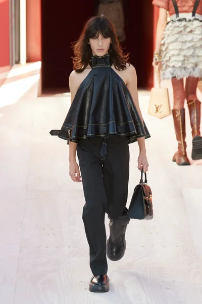 Look 34